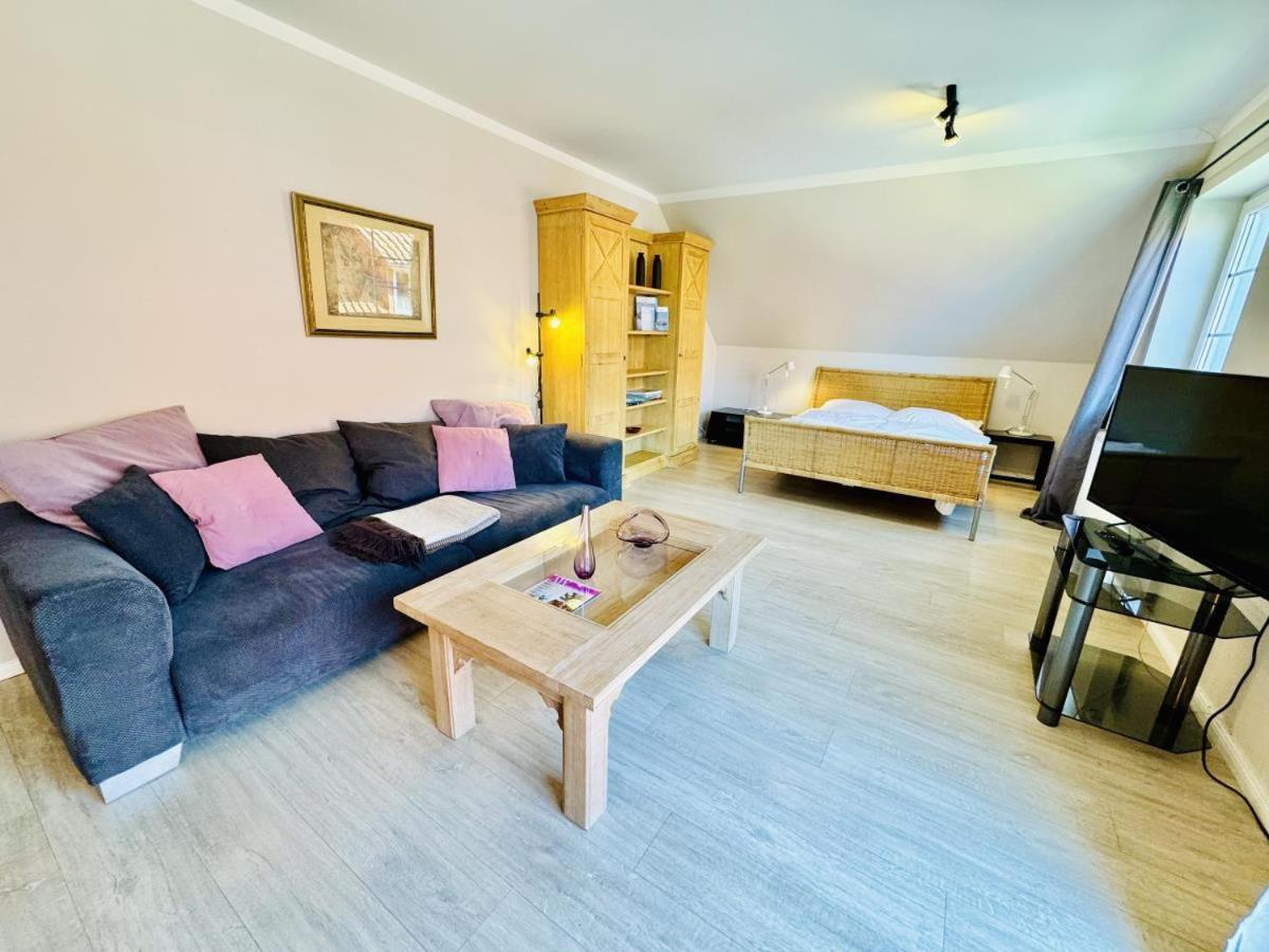 Ferienhaus Am Yachthafen, Strandgut *